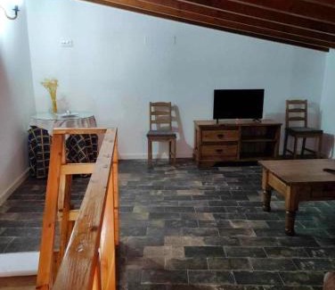 Redondo House | Charming House in Redondo + Air Conditioned