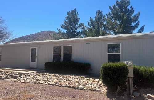 Sierra Vista Southeast House | Charming house in serene Hereford with gorgeous mountain views.