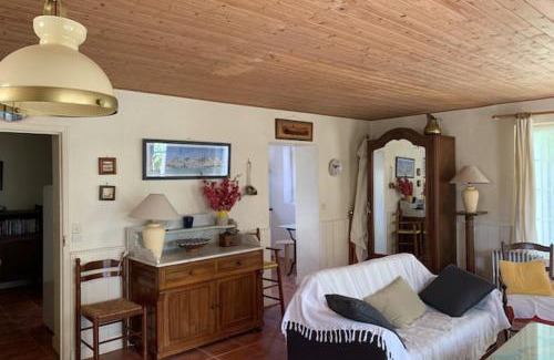 Ars-en-Re House | Charming house with garden near the port