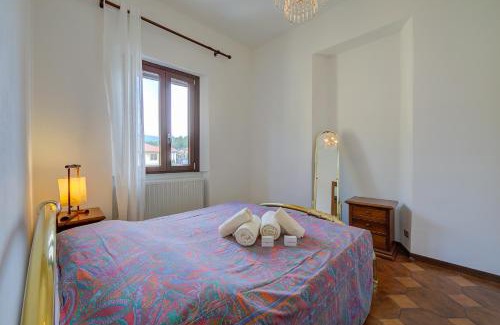 Monvalle Apartment | Charming La Gelosia Few Min From Lake - Happy Rentals