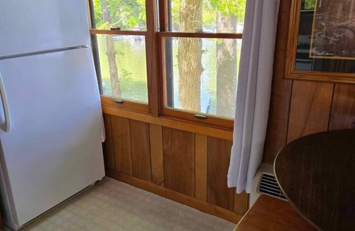 Chetek Cabin | Charming Lakefront Cabin