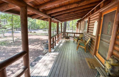 Pinetop-Lakeside House | Charming Log Cabin in Tall Pines with Fire Pit Near Trails & Lake