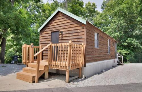 Bloomington House | Charming Log Cabin in Bloomington