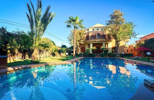 Menara House | Charming Luxury Villa | Pool & Hot Tub