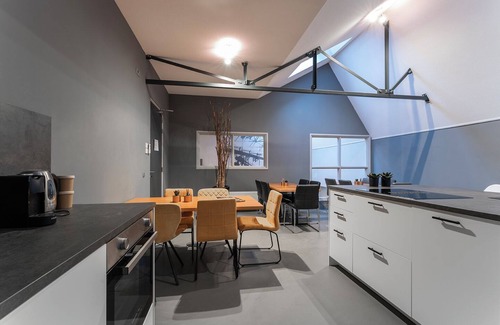 Oss Apartment | Charming modern hotel in the heart of Oss, steps away from the Jan Cunen Museum—your ideal stay!