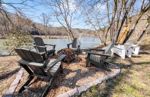 Murphy House | Charming Murphy House with Deck and River Views!