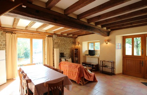 Le Parc Cottage | Charming Norman cottage with garden for 5 guests, pets allowed