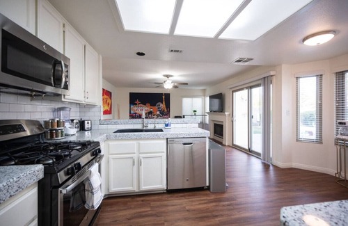 North Las Vegas House | Charming North Las Vegas Getaway