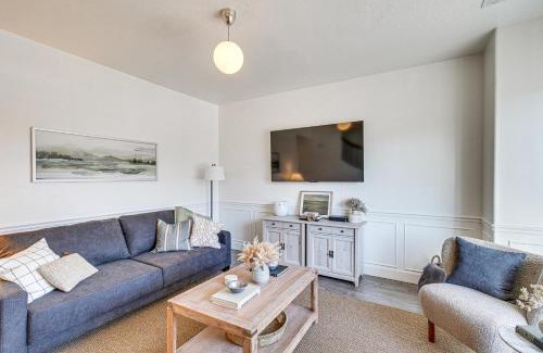 Sunset Heights House | Charming Orem Townhome 5 Mi to BYU!