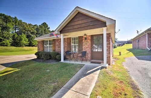 Oxford House | Charming Oxford Home about 1 Mi to Ole Miss Campus