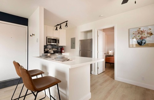 Tower Grove East Apartment | Charming Pad in Tower Grove Park near BJC & SLUnn