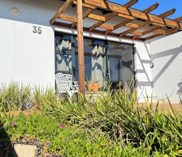 Hilton House | Charming Peaceful Hilton Home