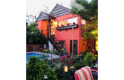 Southwestern Sacramento Apartment | Charming, private en-suite in Land Park