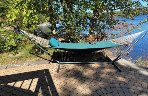 Monticello House | Charming quiet 2-bedroom Lake house in Monticello with WiFi and AC