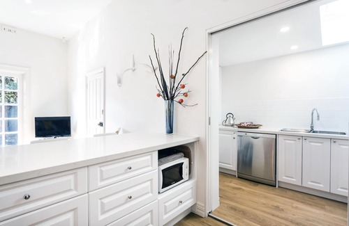 Fitzroy North House | Charming Renovated Victorian Terrace, 2 Bedroom House