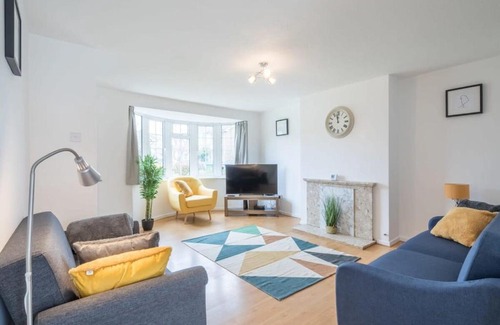 Cherry Hinton House | Charming Renovated Family Home