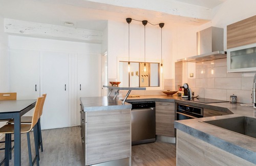 Le Bignon Cottage | Charming Renovated House Near Nantes with Garden, Terrace, and Family Amenities