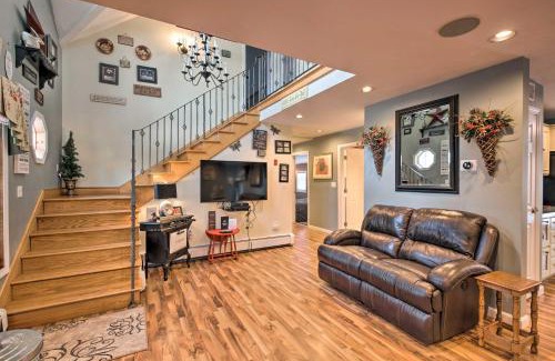 Blueberry Estates House | Charming Retreat about 1 Mi to Ossipee Lake Marina!