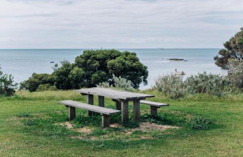 Portarlington Villa | Charming Retreat in Portarlington