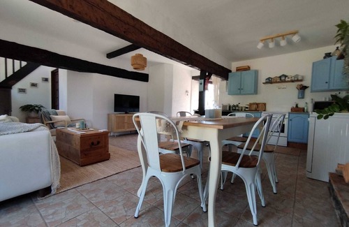 Lussac-Les-Eglises House | Charming rural retreat