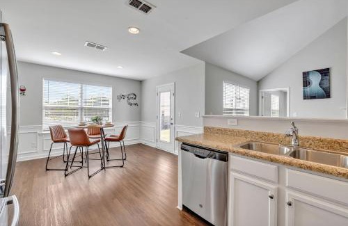 Spring Hill House | Charming Spacious 3BR Spring Hill Home!