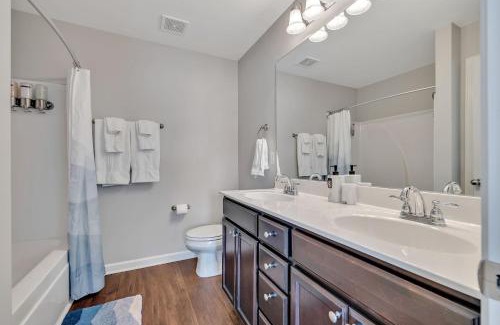 Spring Hill House | Charming Spacious 3BR Spring Hill Home!