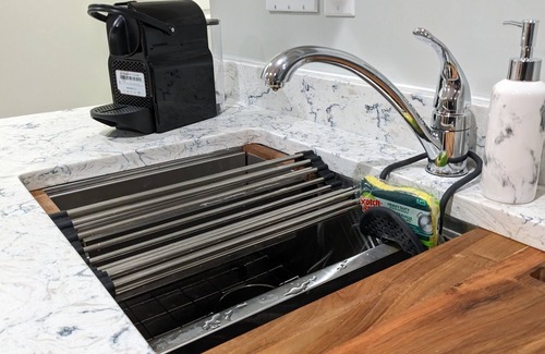 Maple Ridge Apartment | Charming, Spacious Suite w/Private Office