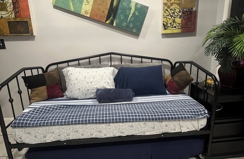 West Philadelphia Apartment | Charming studio great location parking & central air. Daybed converts to double.