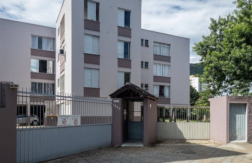 Itacorubi Apartment | Charming Studio in Itacorubi Jvv303