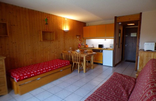 Les Saisies Apartment | Charming Studio in Les Saisies, Ski-In/Ski-Out, Terrace, Sleeps 3