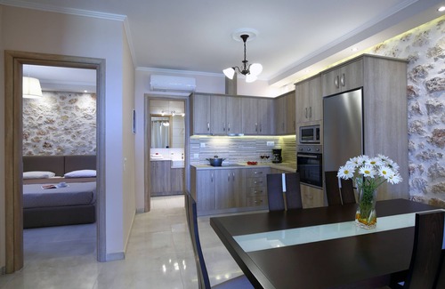 Kavallos Apartment | Charming suite Irida just few minutes from Kathisma & Mylos Beach