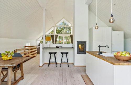 Vedelshave House | Charming Summer House With Beach Access