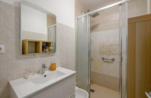 Mazargues Apartment | Charming T3 with WiFi - balcony and view