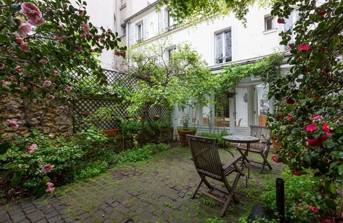 Parc-de-Montsouris House | Charming Townhouse near Parc Montsouris, by Veeve