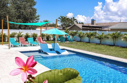 Shore Acre Heights Villa | CHARMING VACATION HOME#FREE HEATED POOL#IMG#AMI