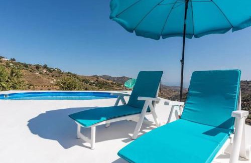 Sayalonga Villa | Charming Villa in Competa with Private Pool