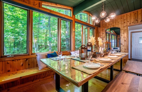 Lake of Bays Cottage | Charming Waterfront Cottage in Muskoka, Pedal Boat, Firepit, A-Frame Bunkie