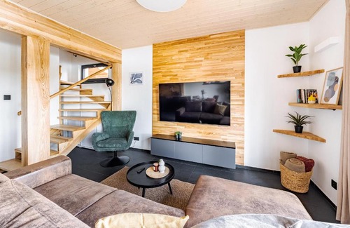 Mladosovice House | Chata Spolenka