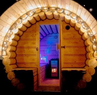 Lisnice Ski Chalet | Chata U Tří lišek - na samotě u lesa