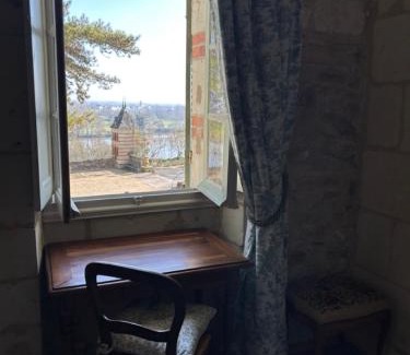 Gennes-Val-de-Loire Bed & Breakfast | Chateau de la Boussiniere