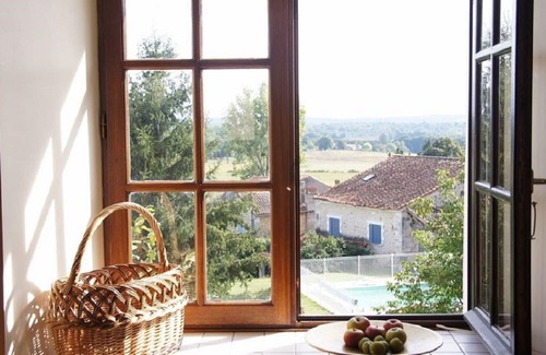 Charras House | Chateau Gite, Charras, Nr. Angouleme, Poitou-Charentes, France
