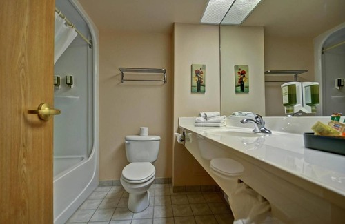 Maniwaki Resort | Chateau Logue Hôtel