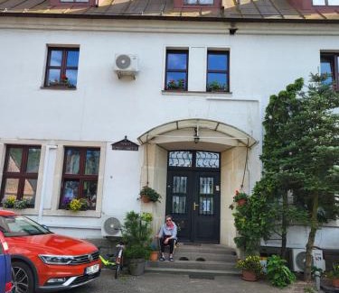 Choustnikovo Hradiste Cabin | chatky Pension Doctor