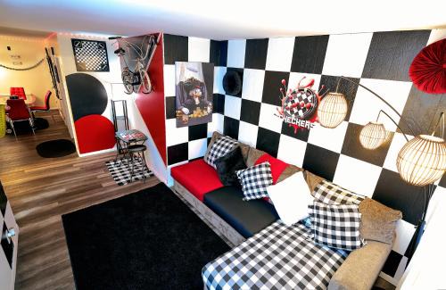 Nashua Apartment | Checkers
