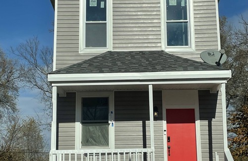 Jeff-Vander-Lou House | Cheerful 2BR Close to SLU University w/RV Parking