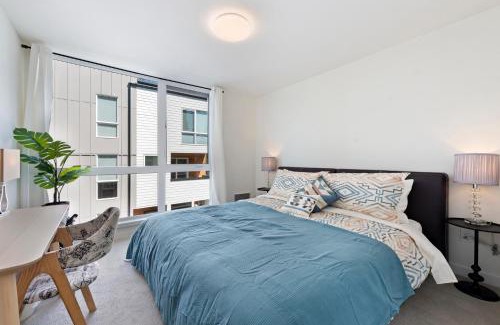 Windermere Apartment | Cheerful 3-BDR Th NR UW Seattle Childrens w Free P