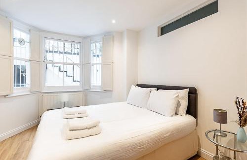 Chelsea Riverside Apartment | Chelsea Riverside Modern Escape