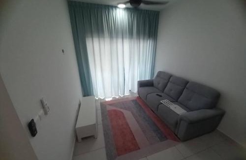 Kampung Bukit Dukong Apartment | Cheras Trader Garden 3 bedroom by JR