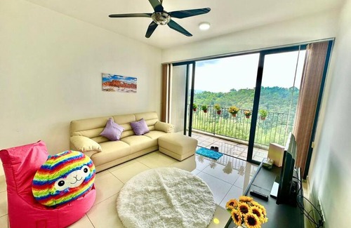 Cheras Apartment | Cheras Traders Square, Balakong, Cheras 6 pax
