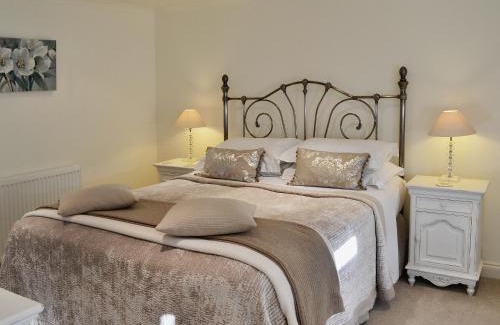 Ripley House | Cherry Blossom Cottage